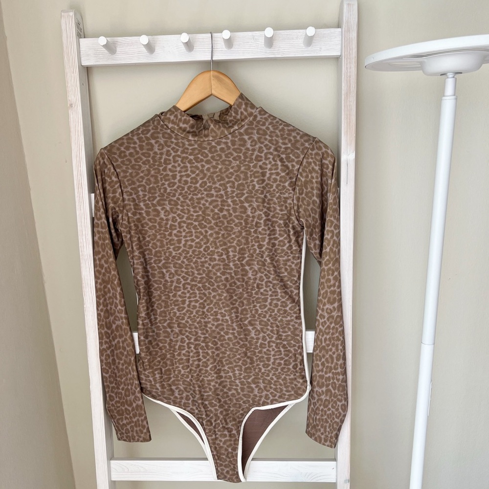 BNWOT Acacia Swimwear Ehukai Bodysuit Javan (L)